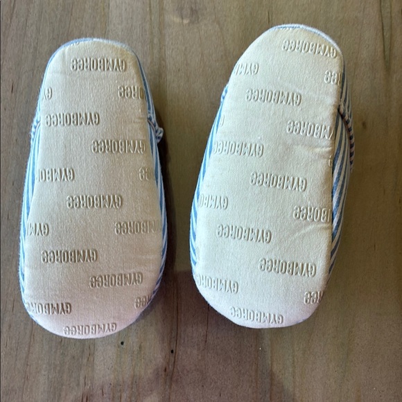 Blue Striped Kids Shoes with Bow - Gymboree - Baby Size 4 - Picture 2 of 3